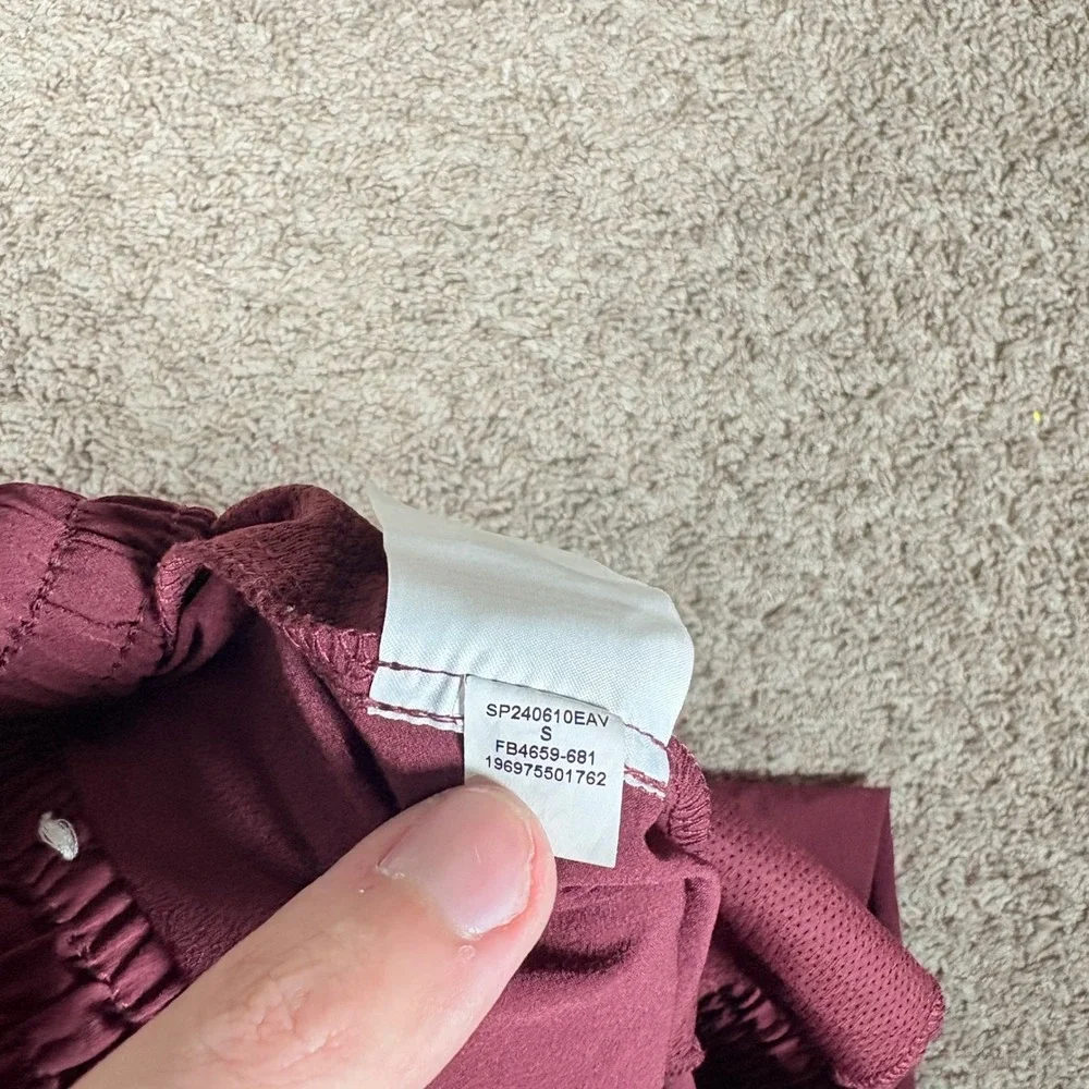 Jordan Dri-FIT Sport Woven Cargo Pants Burgundy Mens Small FB4659-681 Joggers